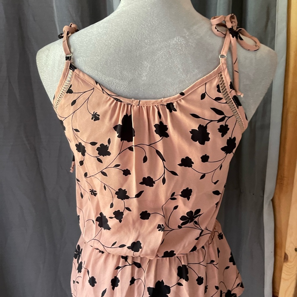 Tanktop - Picture 2 of 2